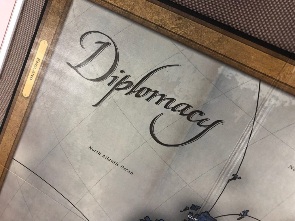ディプロマシー(Diplomacy)のロゴ